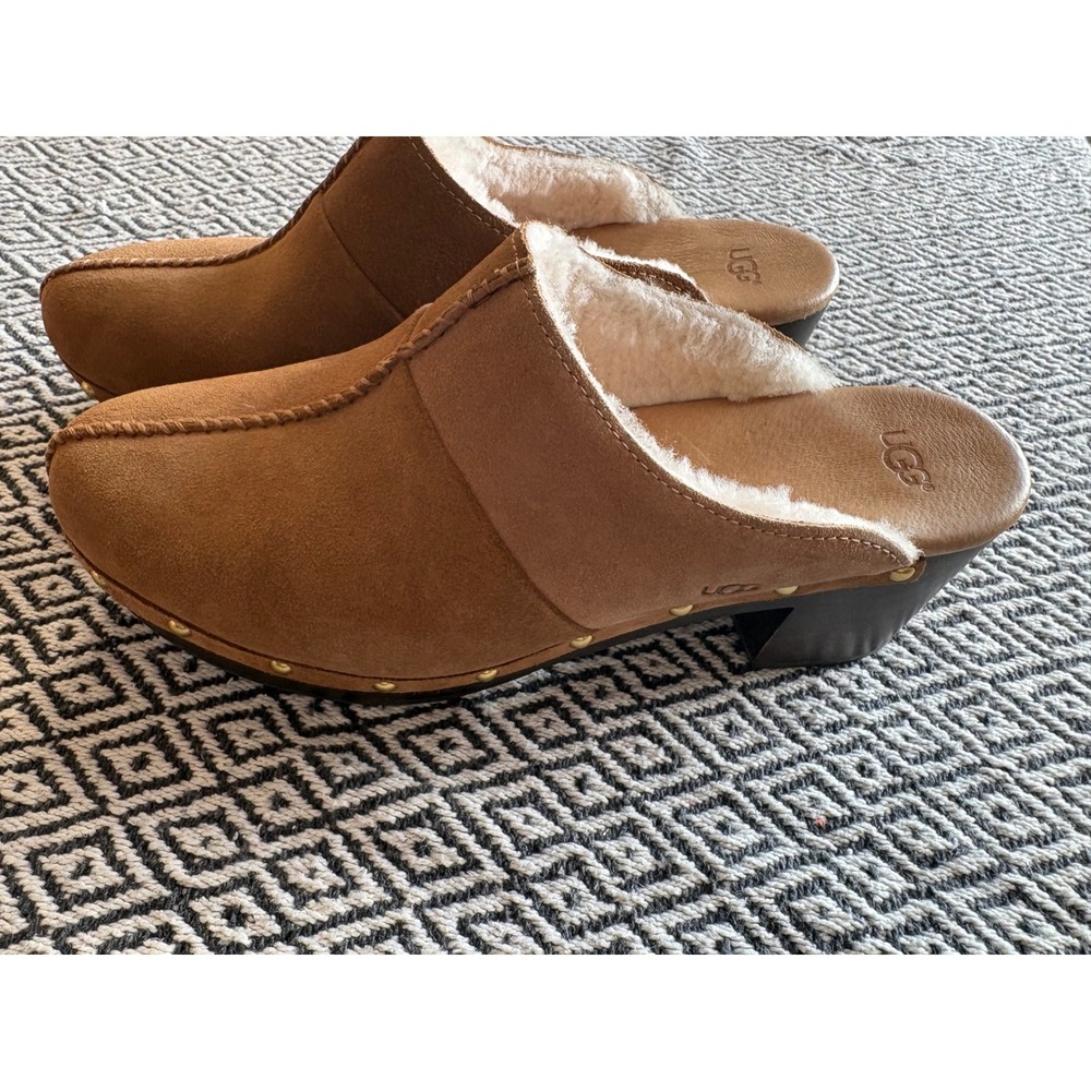 UGG Cozy Clog Chestnut Suede Platform Mules Studded Heel Womens 10